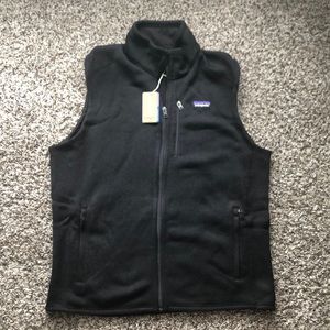 Brand new Patagonia Vest - Large, Dark Grey/Black